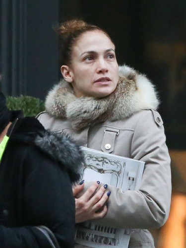 EXCLUSIVE: Jennifer Lopez spotted without make-up in New York