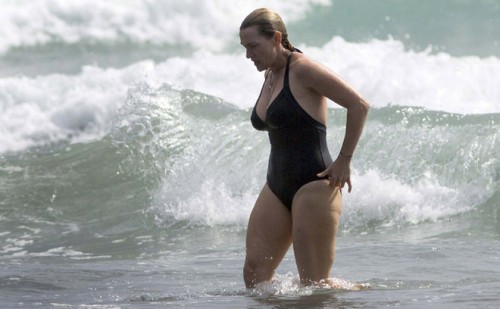 EXCLUSIVE: **PREMIUM RATES APPLY** Kate Winslet goes for a swim on holiday in New Zealand