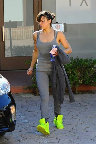 Michelle Rodriguez At a gym in Brentwood - March 12-2015 017_zpsducdymoj